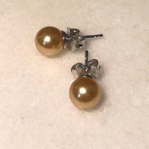 Caramel Pearl Earrings Studs from Spain